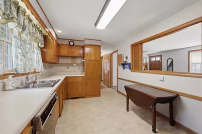 70 Oakcrest Ave, Marlborough, MA 01752 - Photo 12