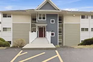 26 Beacon St, Burlington, MA 01803 - Photo 1