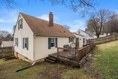 40 Colby Ave, Worcester, MA 01605 - Photo 8