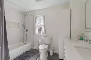 428 Boylston St, Brookline, MA 02445 - Photo 16