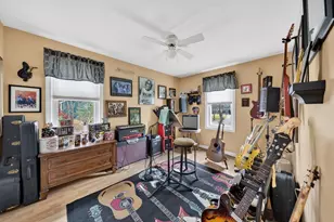 7 Tide Meadows Dr, Berkley, MA 02779 - Photo 22