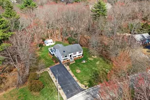 7 Tide Meadows Dr, Berkley, MA 02779 - Photo 2