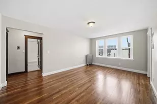 41 Richardson Ave, Wakefield, MA 01880 - Photo 2