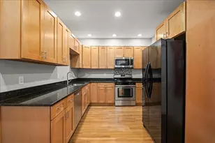 7 Chadwick St, Worcester, MA 01605 - Photo 10