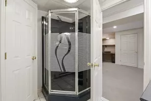770 Salisbury St, Worcester, MA 01609 - Photo 38