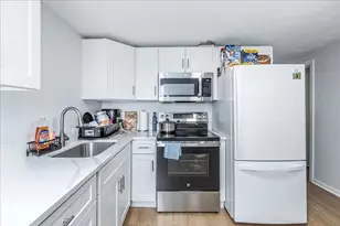 38 Warren, Revere, MA 02151 - Photo 26