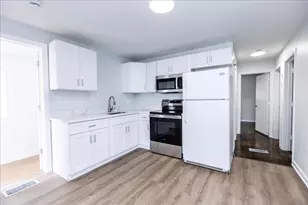 38 Warren, Revere, MA 02151 - Photo 8