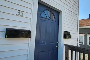 35 Upham St, Salem, MA 01970 - Photo 10