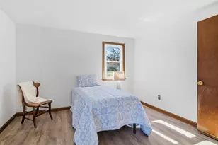 390 Barry St, Agawam, MA 01030 - Photo 14