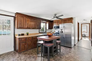 390 Barry St, Agawam, MA 01030 - Photo 6