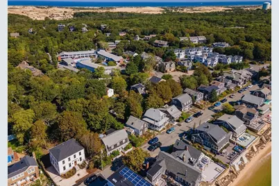 624 Commercial Street, Provincetown, MA 02657 - Photo 38