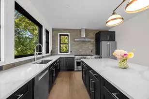 624 Commercial St, Provincetown, MA 02657 - Photo 12