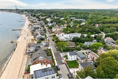 624 Commercial Street, Provincetown, MA 02657 - Photo 12