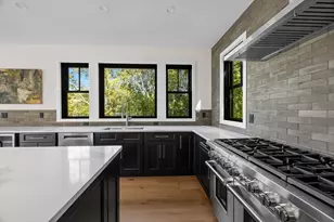 624 Commercial St, Provincetown, MA 02657 - Photo 10