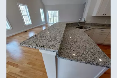 20B Crownshield, Uxbridge, MA 01569 - Photo 6