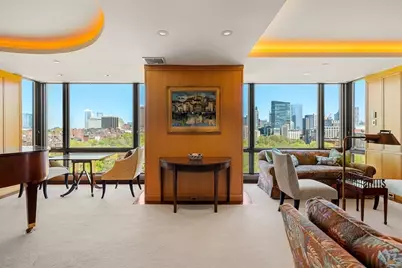 2 Commonwealth Ave #14B, Boston, MA 02116 - Photo 2