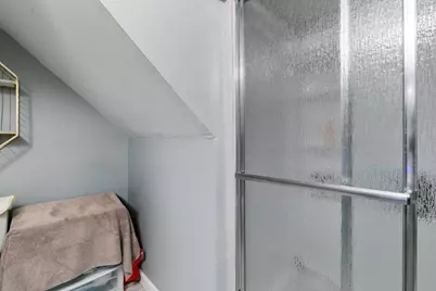 18 Winthrop Ave, Lawrence, MA 01843 - Photo 10