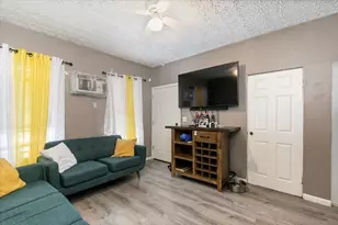 18 Winthrop Ave, Lawrence, MA 01843 - Photo 14