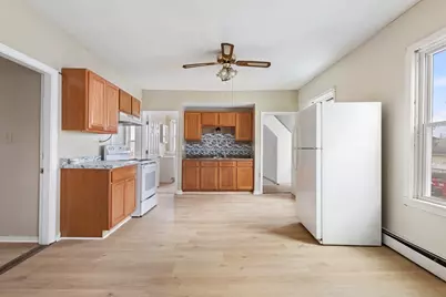 400 Benefit St, Pawtucket, RI 02861 - Photo 4