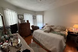 23 Bowdoin St, Medford, MA 02155 - Photo 6