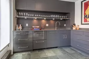 13 Wellington St, Boston, MA 02118 - Photo 12