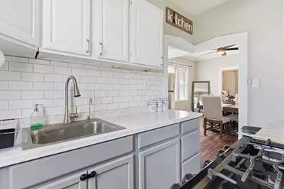 548 Kirby St, New Bedford, MA 02740 - Photo 10