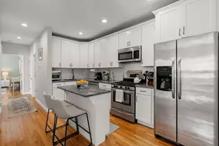 165 M St, Boston, MA 02127 - Photo 2