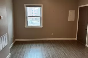 17 Wilson St, Chelmsford, MA 01824 - Photo 2