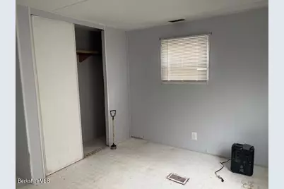 16 Aztec Dr, North Adams, MA 01247 - Photo 8