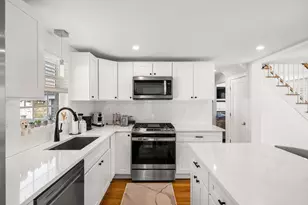 49 Grove Cir, Braintree, MA 02184 - Photo 4