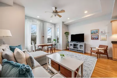 39 Chestnut St #2C, Stoneham, MA 02180 - Photo 1
