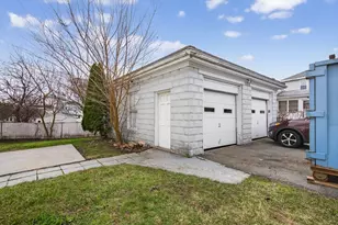 1748 N Shore Rd, Revere, MA 02151 - Photo 20