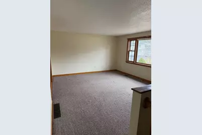 19 Forest Park Ave, Tyngsborough, MA 01879 - Photo 10