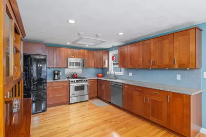 29 Winn Valley Dr, Burlington, MA 01803 - Photo 4