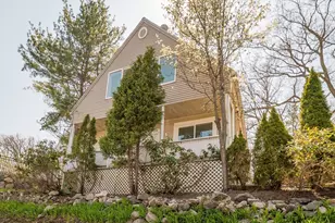 765 Walnut St, Lynnfield, MA 01940 - Photo 2