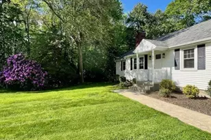 74 Oak Hill Rd, Southborough, MA 01745 - Photo 2