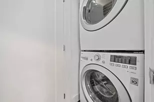 230 Bowen St, Boston, MA 02127 - Photo 6