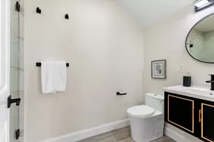 29 Cottage St, Newton, MA 02464 - Photo 28