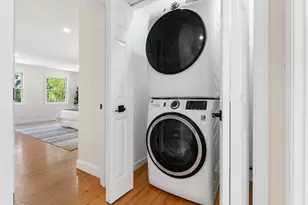 29 Cottage St, Newton, MA 02464 - Photo 16