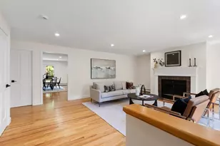 29 Cottage St, Newton, MA 02464 - Photo 4