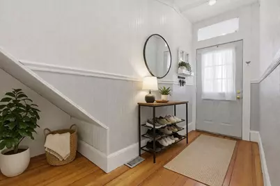 151 L St #1, Boston, MA 02127 - Photo 2