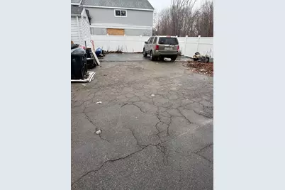 189 Pleasant St, Brockton, MA 02301 - Photo 4