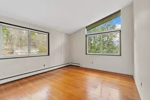 8 Hobbs Rd, Wayland, MA 01778 - Photo 10