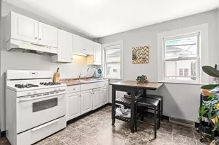 70-72 Windsor Rd, Medford, MA 02155 - Photo 6