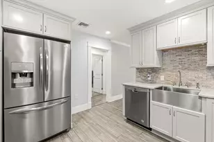 70-72 Windsor Rd, Medford, MA 02155 - Photo 10