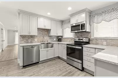 70-72 Windsor Road, Medford, MA 02155 - Photo 12