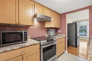 111 Brigham St, Hudson, MA 01749 - Photo 10