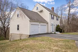 105 Onamog St, Marlborough, MA 01752 - Photo 4