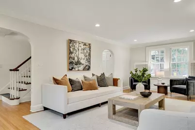 66 Moffat Road, Newton, MA 02468 - Photo 8