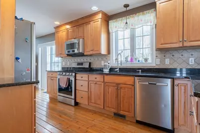 9 White Rd, Mendon, MA 01756 - Photo 8